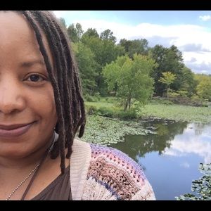 Meet your Posher, Lynita